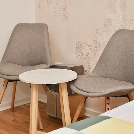 Ramonda - Center Dorcol - With Free Parking Apartment